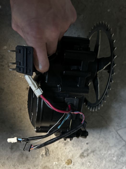 Rama GIANT XL + silnik Yamaha SyncDrive NOWE (rower elektryczny)