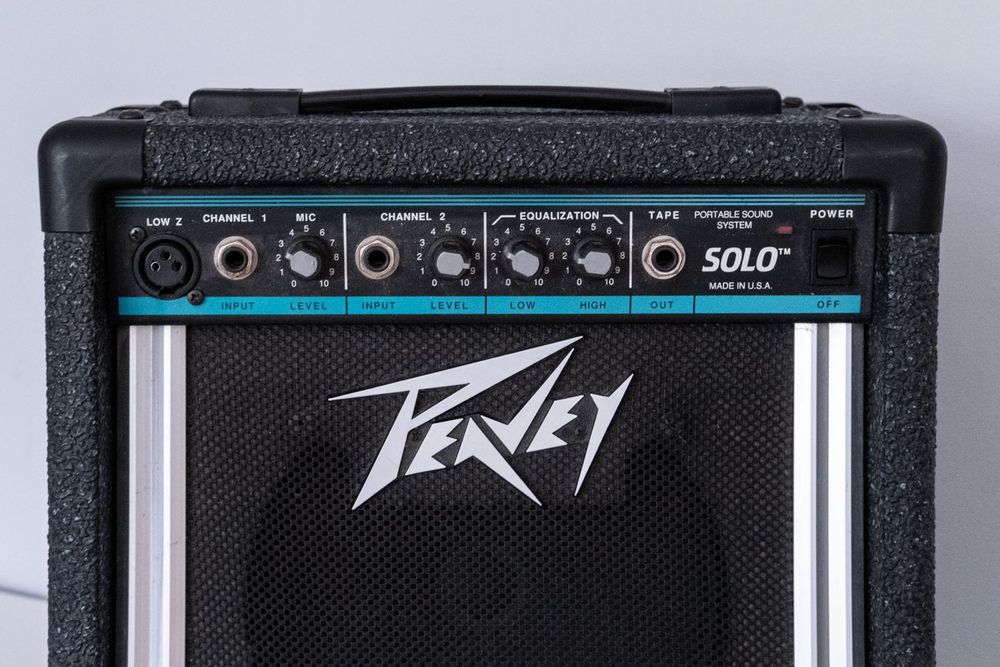 Gitara elektryczna Richwood i wzmacniacz Peavey