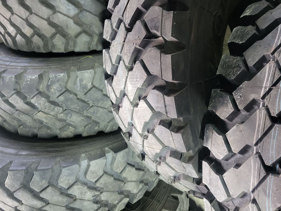 Колеса 14 00r20 шини Урал камаз