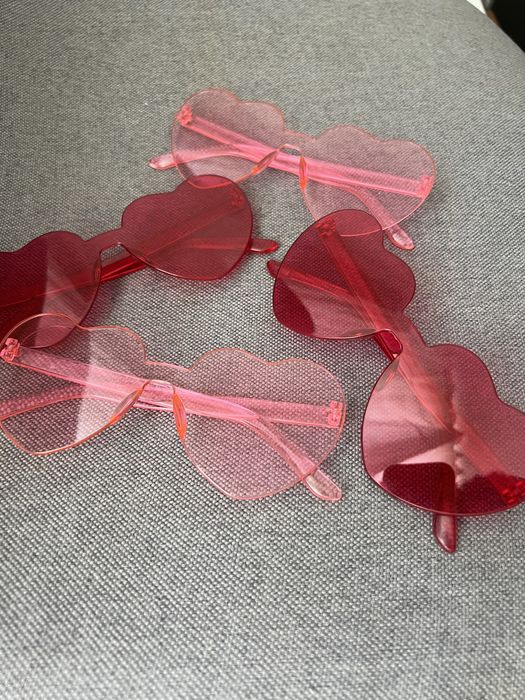 Окуляри для вечірки або весілля в формі серця