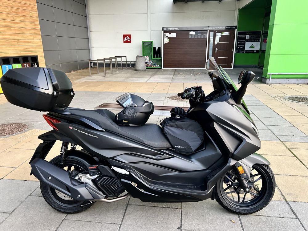 Honda Forza skuter 2023 yamaha xmax pcx kymco 125