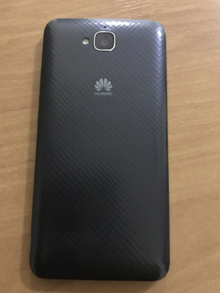 Смартфон  Huawei TIT-U02