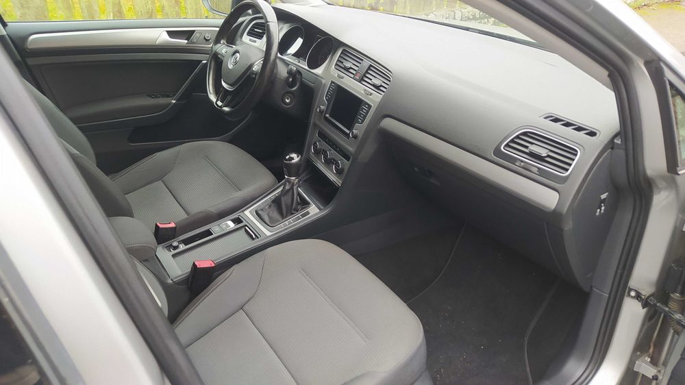 Golf VII 1.6TDI 110KM, 09.2015, navi, ładny stan
