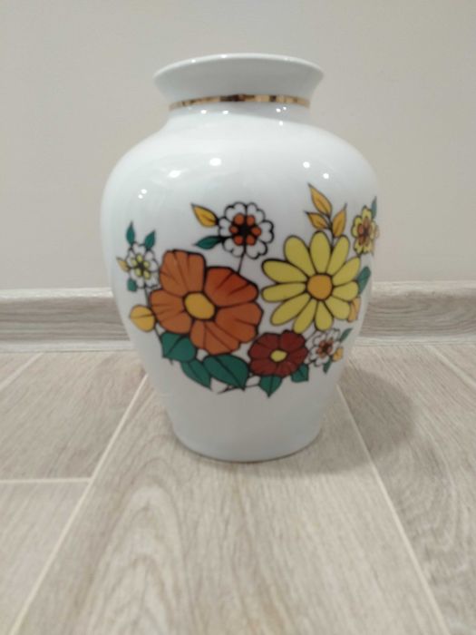 kolekcjonerski Wazon porcelana Chodzież PRL -Okazja