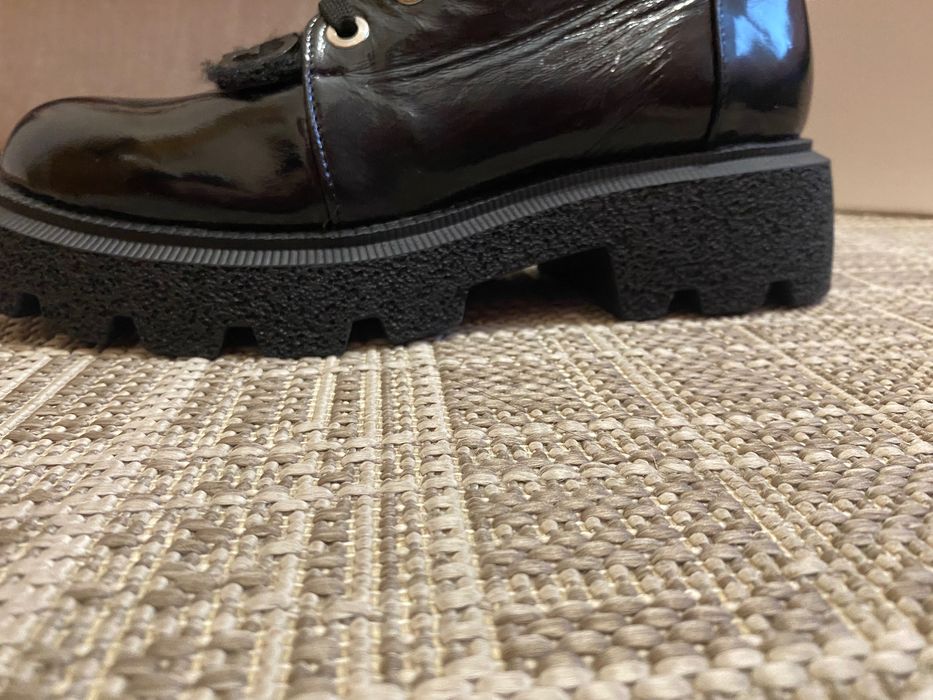 Жіночі черевики,сапожки,ботінки