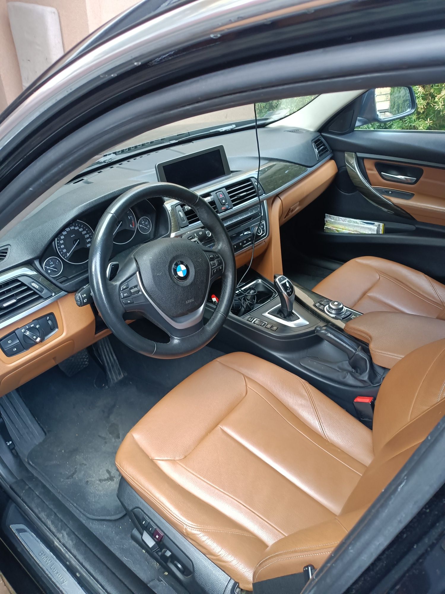 Sprzedam sam. BMW 320DL Luxury