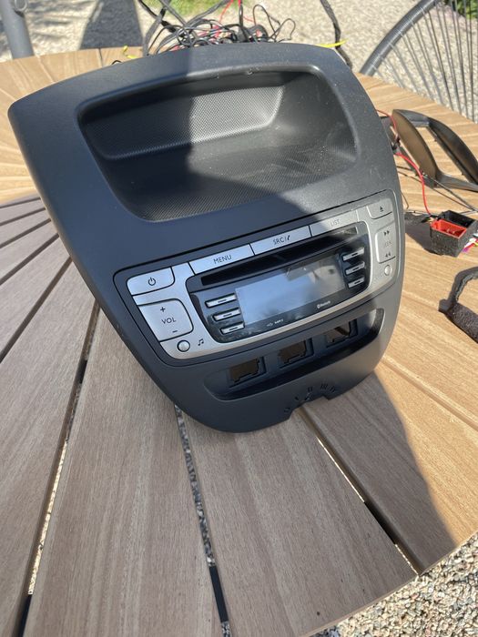 Магнітола peugeot 107, citroen c1, toyota aygo