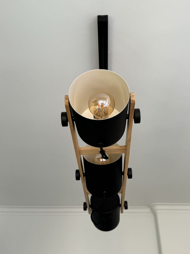 Candeeiro de teto com 3 lampadas
