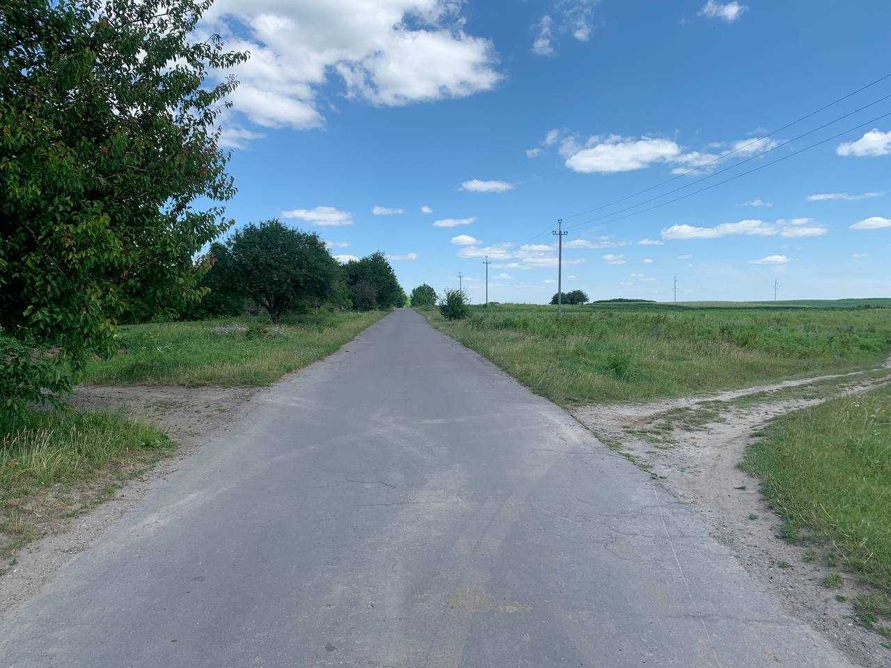 Земельна ділянка біля лісу в Колоденці