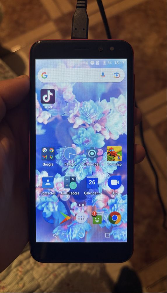 Qubo  EOS-RD Smartphone, usado muito poucas vezes