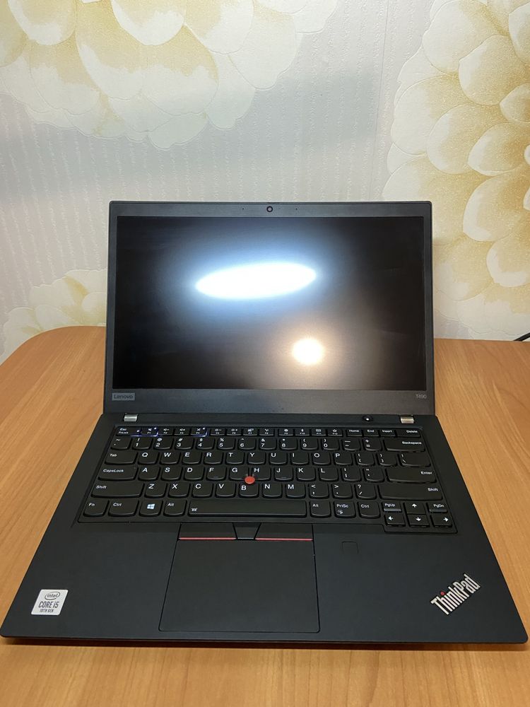 Thinkpad T490: i5 16/256 + сканер