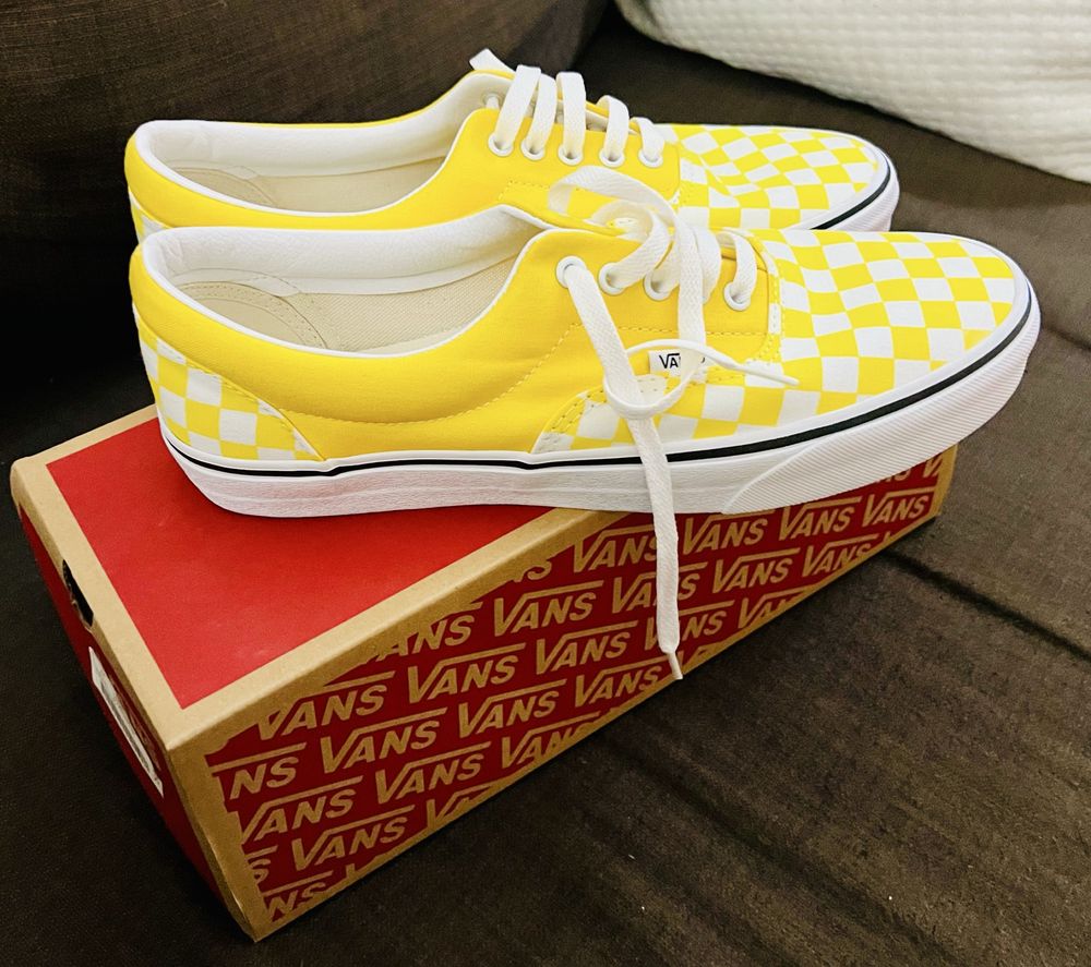 Vans originais numero 44 novos na caixa
