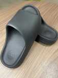 NoweAdidasYeezy SlideCzarny 37