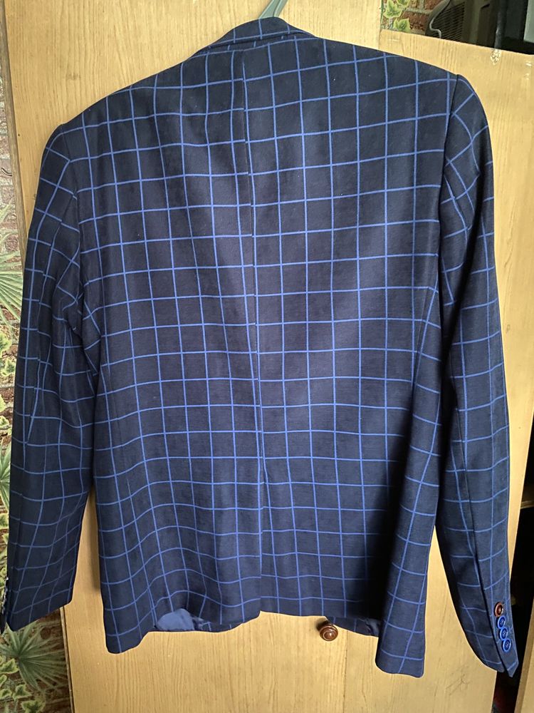Пиджак Palmiro Rossi 48-50 размер, на парня 17-20 лет