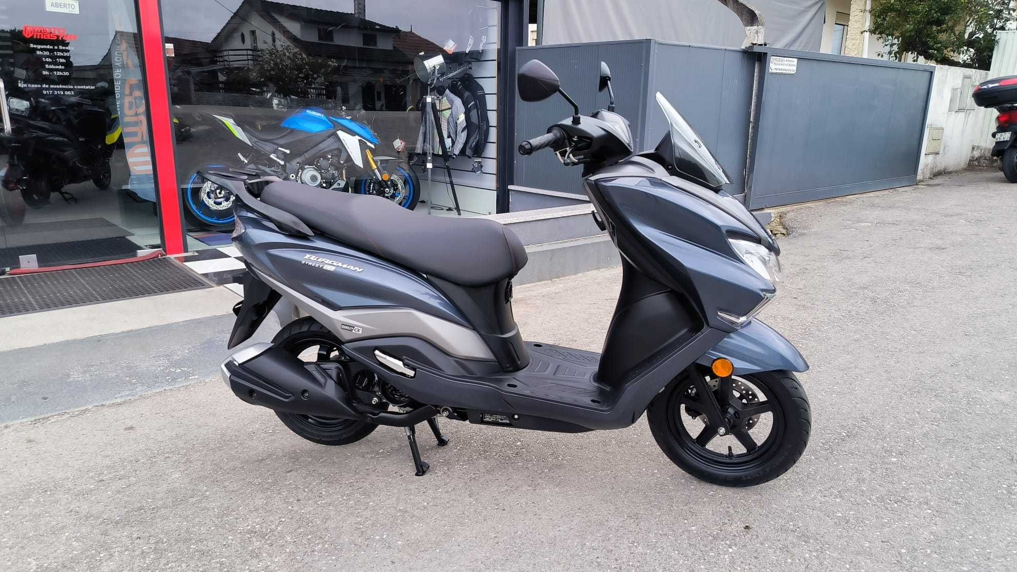 Suzuki Burgman 125, start and stop