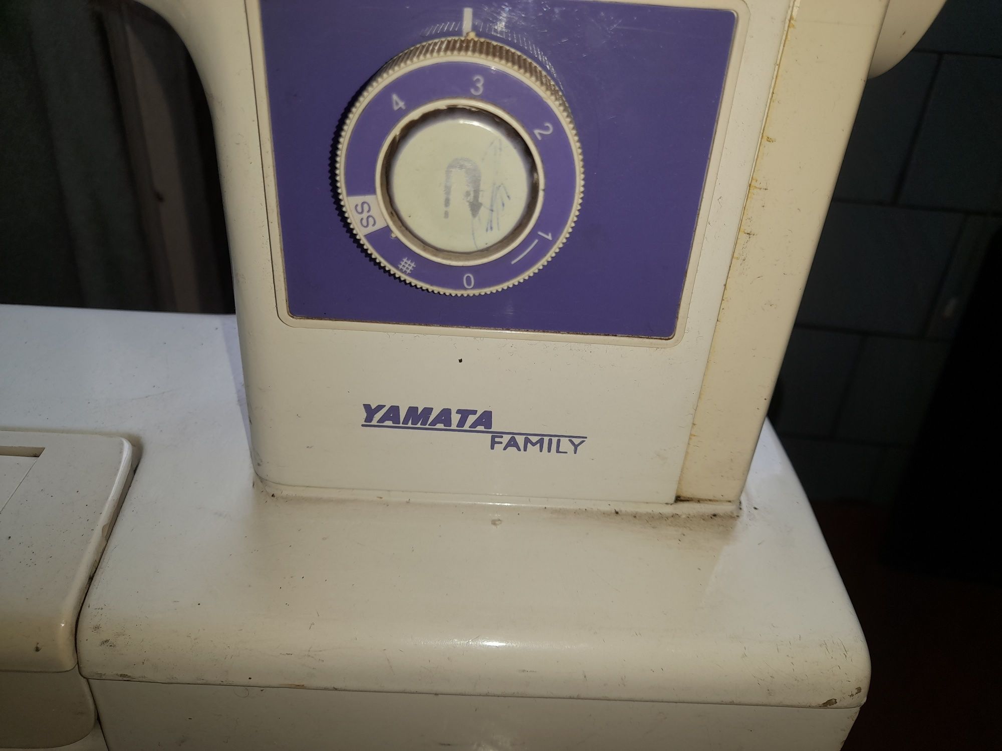 Швейна машинка Yamata
