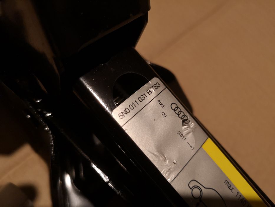 Oryginalny Lewarek Podnośnik AUDI Q3 8U 2011-19r Skoda Kodiaq Tiguan