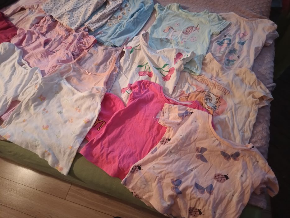 Ubranka dla dziewczynki 98