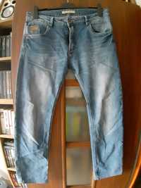 Męskie spodnie jeans