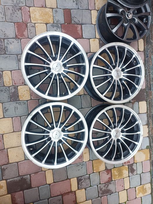 Диски литі 4/114.3 R17