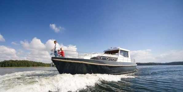 Czarter jachtu 8-osbowego 12m NAUTINER 38 bez patentu wynajem łodzi