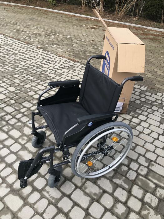 Wozek inwalidzki nowy w fabrycznym opakowaniu
