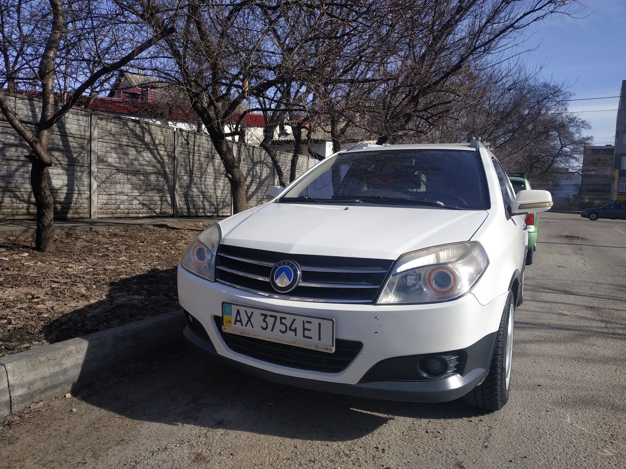 Продам ,,Geely Mk Cross"