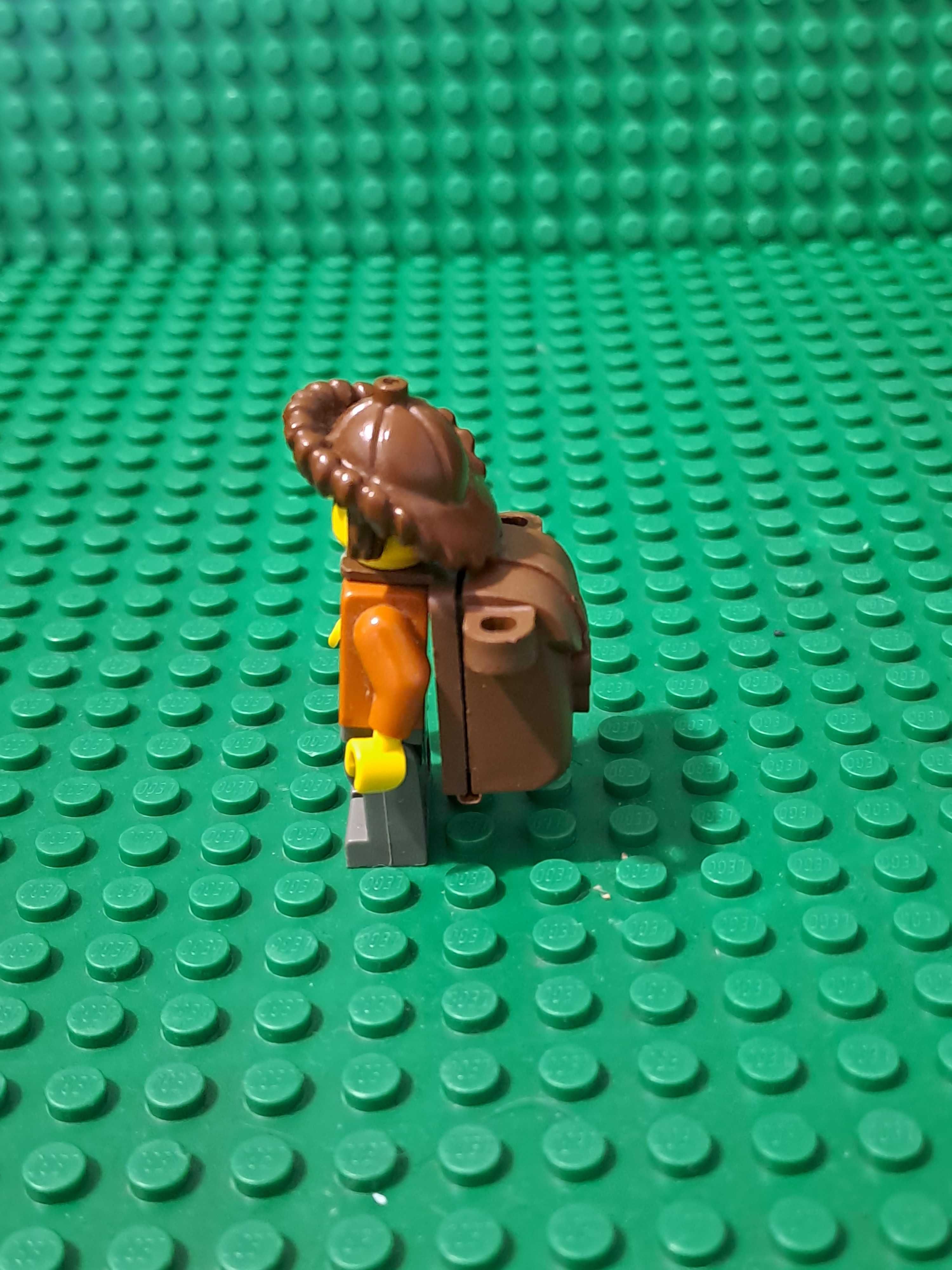 Lego. Figurka Sherpa do zestawu Orient Expedition 7417 . Używana.