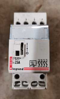 Stycznik modułowy Legrand SM425 25A 230V