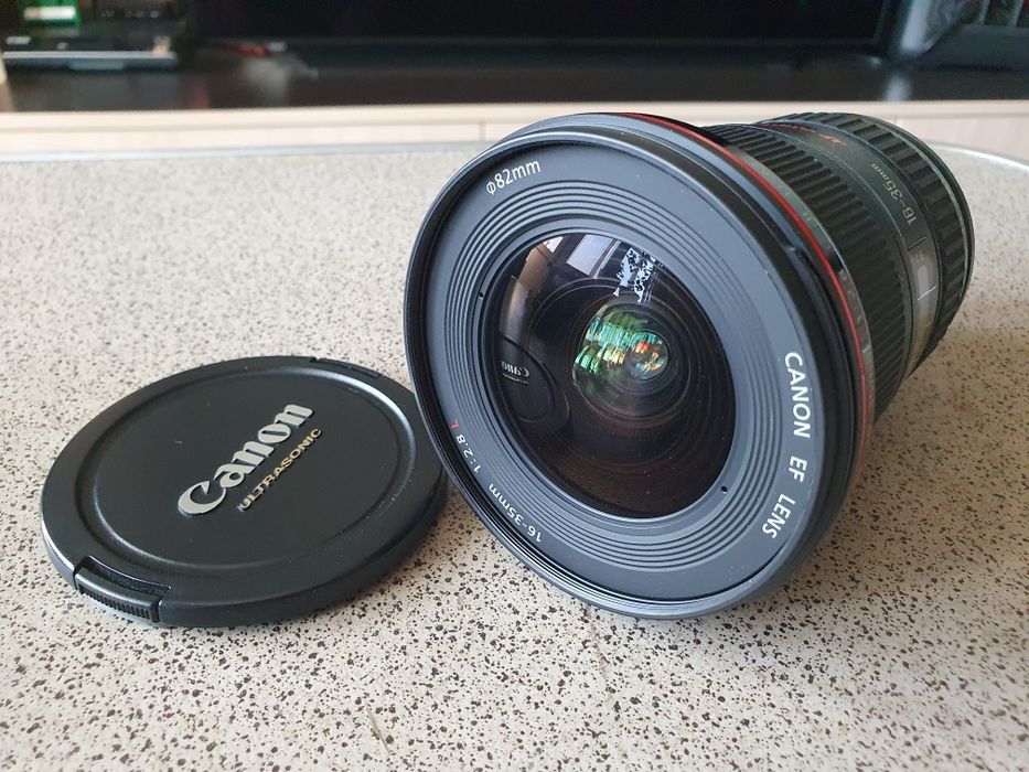 Об'єктив Canon EF 16-35mm f/2.8L II USM