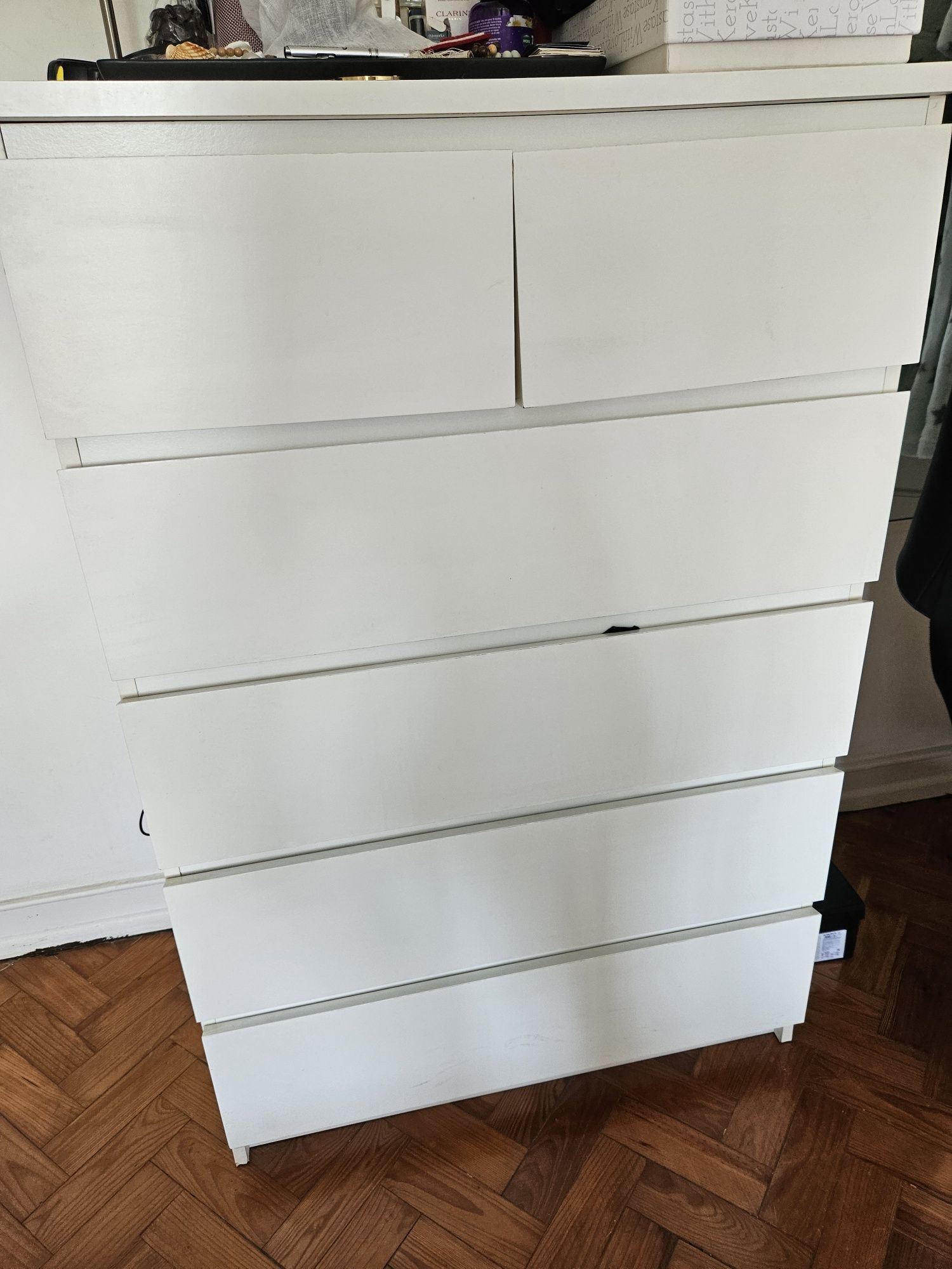 Cómoda com 6 gavetas ikea Malm