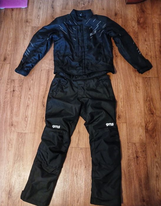 Продам мотокостюм