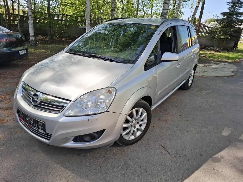 Opel Zafira B Lift 7 osób 1.8 16V