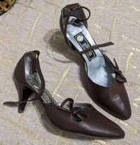 Раритетные женские кожаные туфли времён СССР