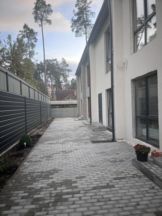 Продам не законченый таун хаус в Лесной Буче! Ул. Вишневецкого