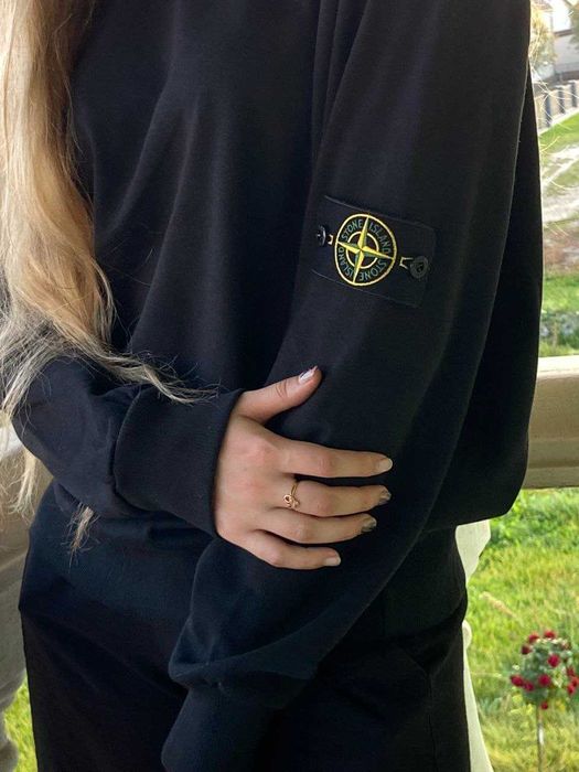 Світшот Stone Island: стильна простота без передплат!
