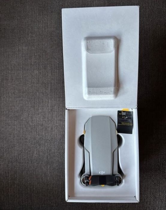 Дрон DJI Mini 2 SE