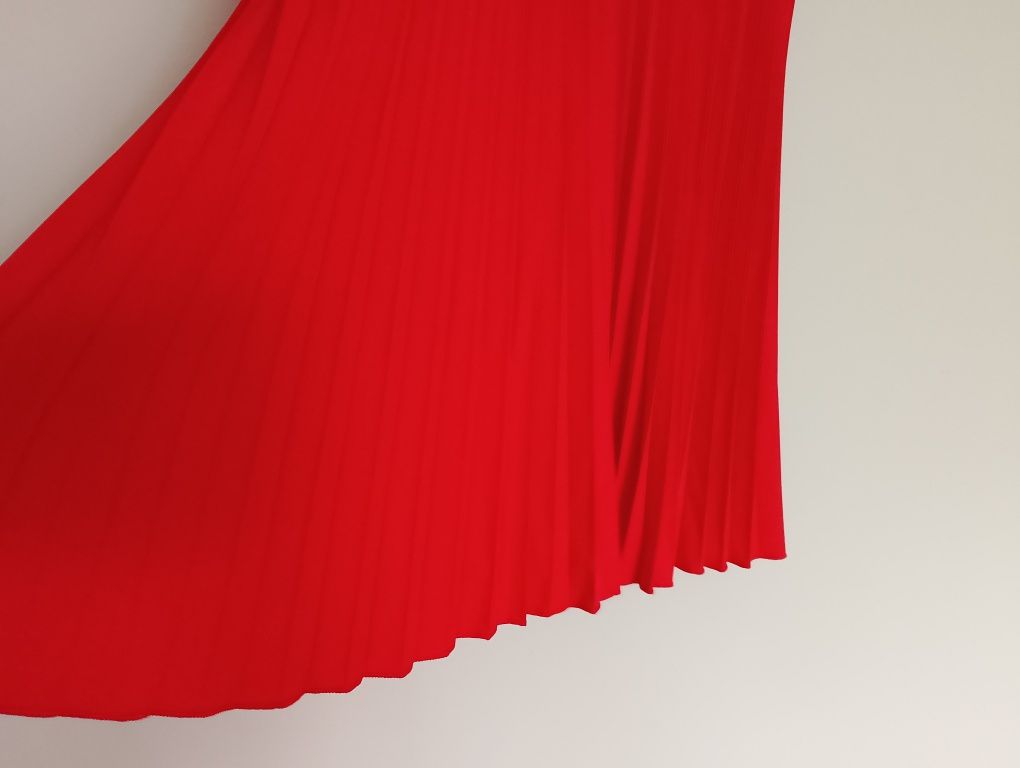 Nowa sukienka plisowana krótka elegancka rozmiar L