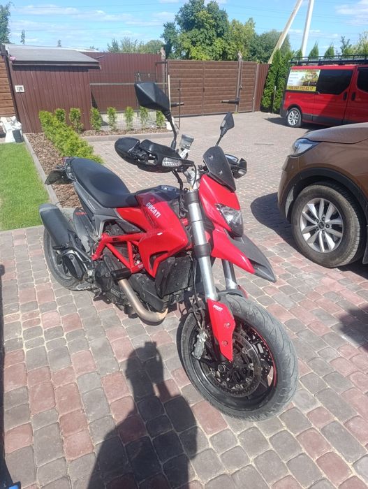 Dukati Hypermotard