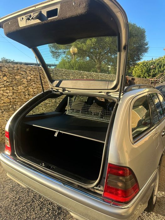 Mercedes 220 - Muito bom estado