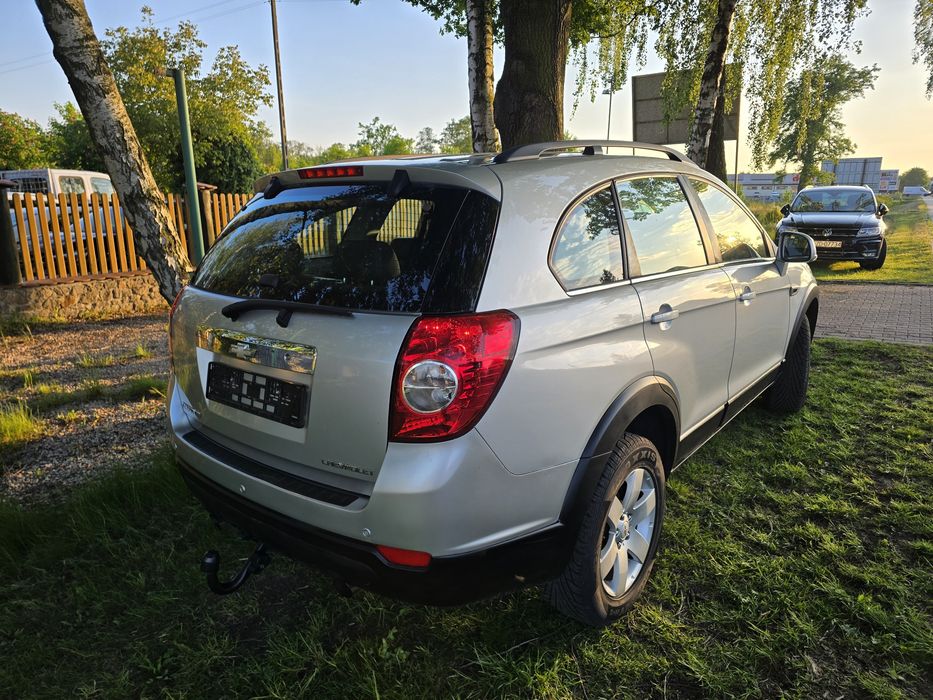 2011r 2.4b 7 osobowy 167 tys km nawigacja pdc DVD klimatyzacja