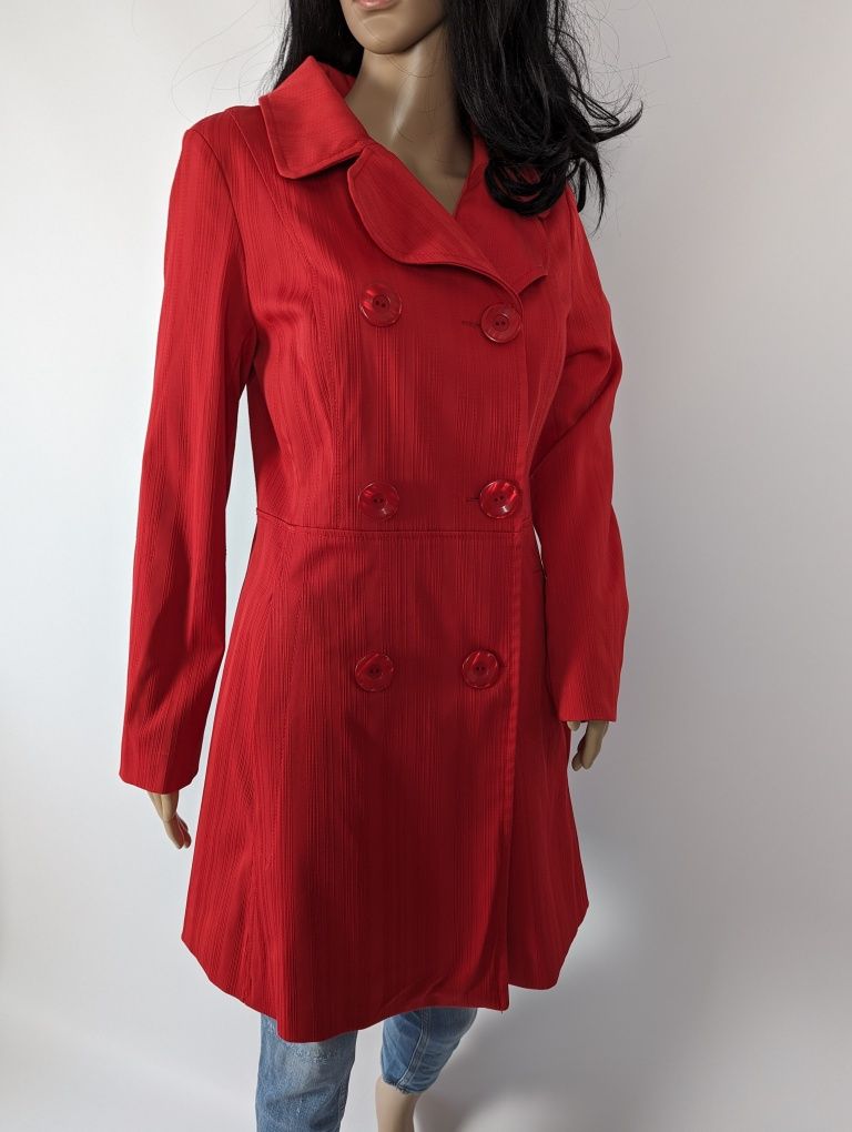 Czerwony płaszcz dwurzędowy odcinany z fakturą przejściowy Cocomore S