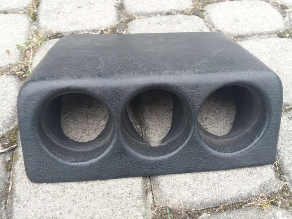 konsola na dodatkowe zegary