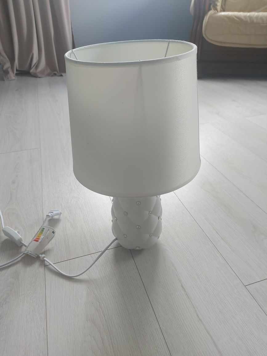 Piękna  lampka  glamour