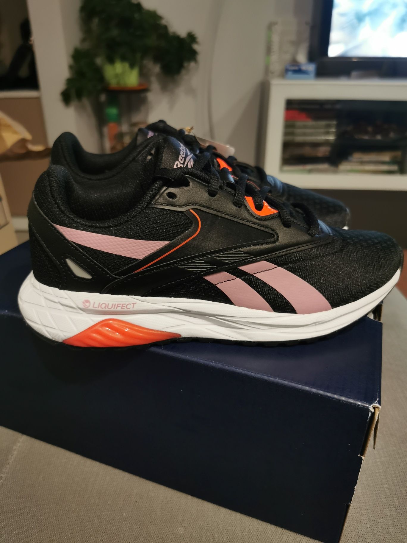 Buty damskie reebok Liquifect 38 NOWE sneakersy adidasy do biegania