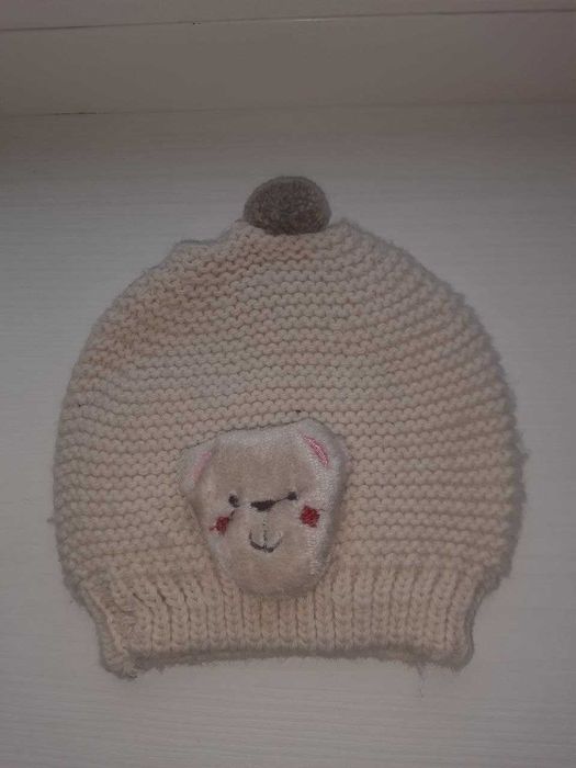 Продаж. Дитячі зимові шапочки.