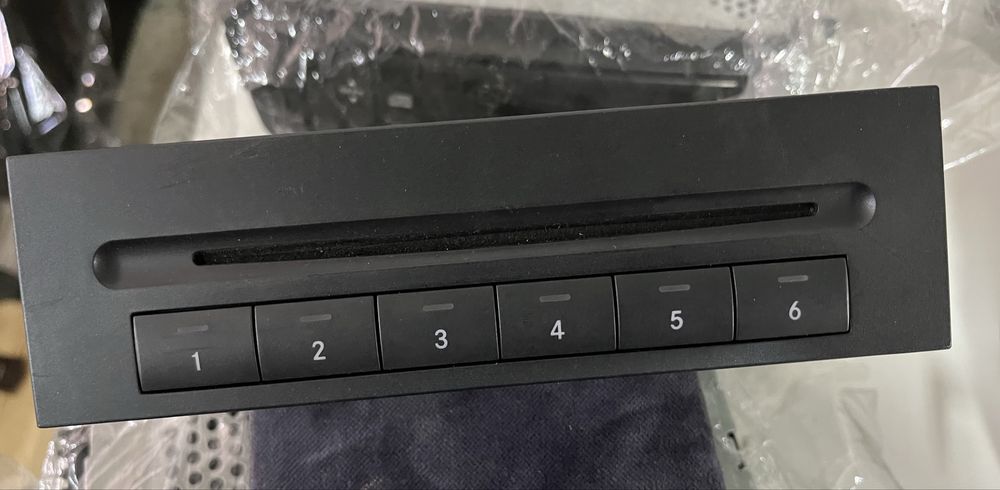Caixa de 6 cds original Mercedes E e CLS