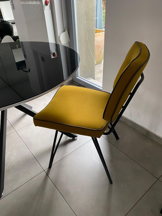 Designerski stół plus krzeszla Okazja