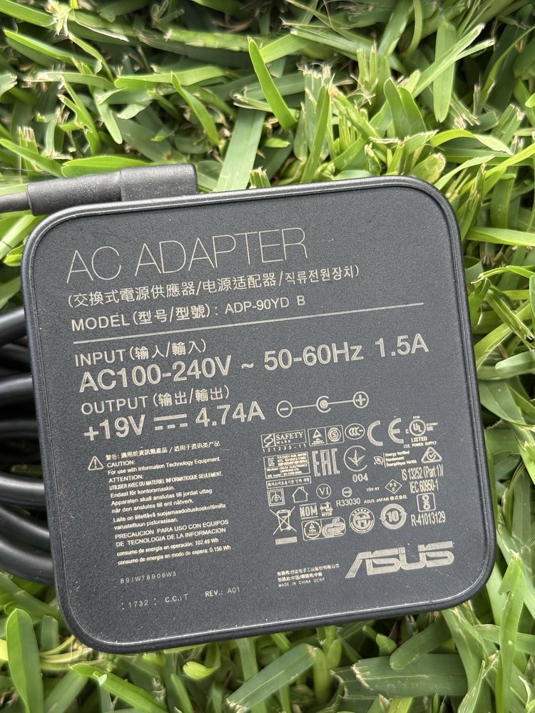 Computador Asus X555L