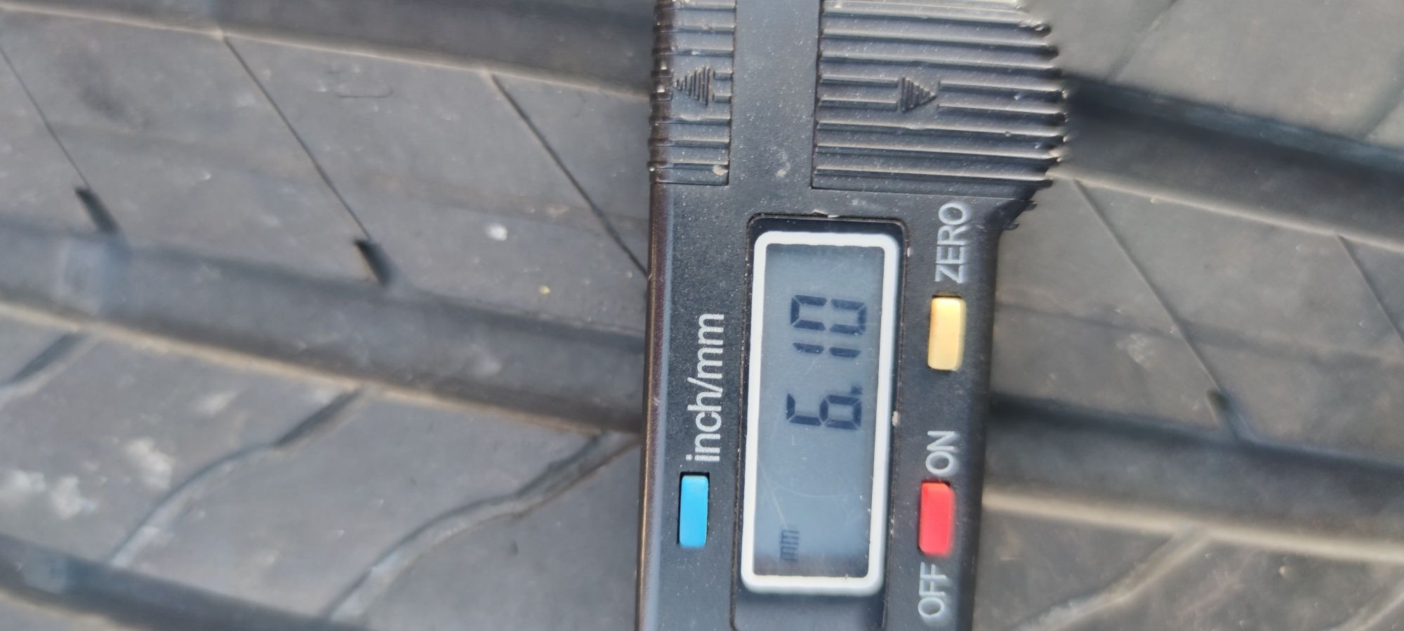 opony lato 225x45x18 GOODYEAR 4szt 600zł 2015r